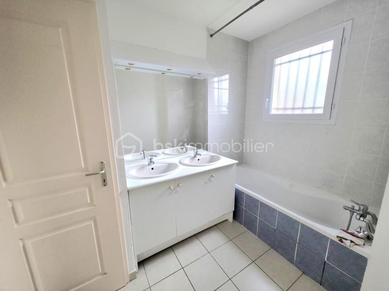 Maison - 83 m² - 4 pièces