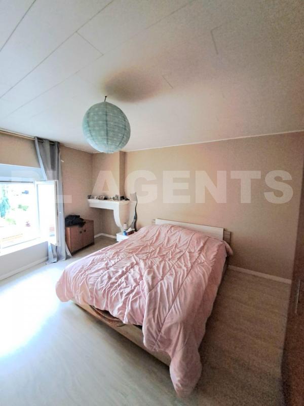 Maison - 77 m² - 5 pièces