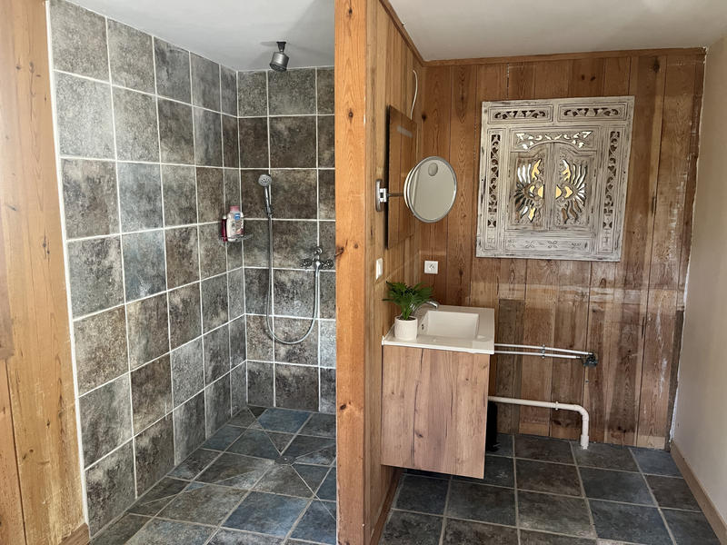 Maison - 420 m² - 14 pièces