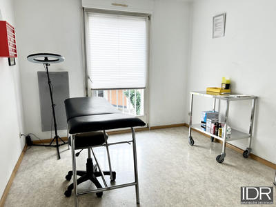 Bureau - 88 m² - 4 pièces