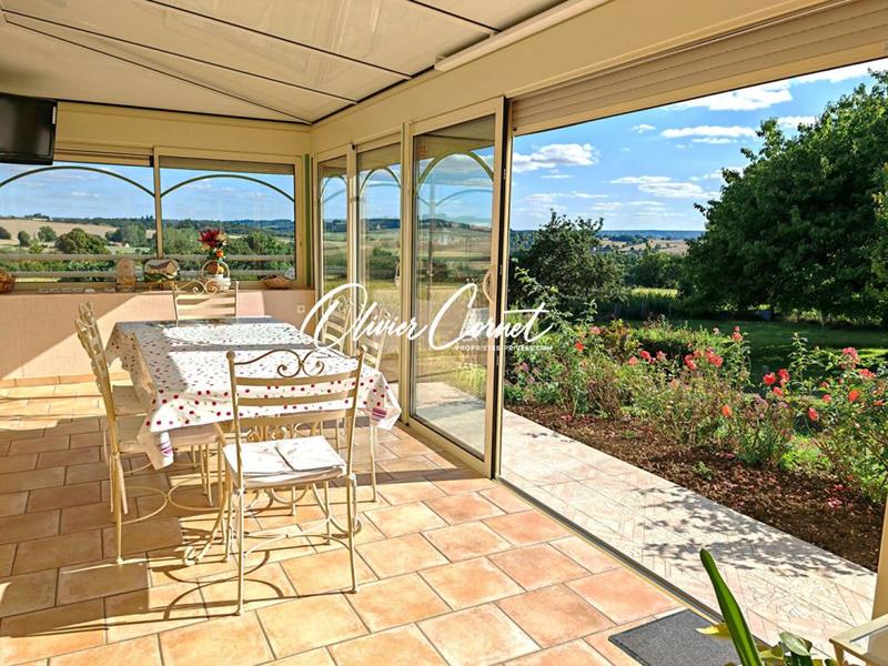 Maison - 137 m² - 6 pièces