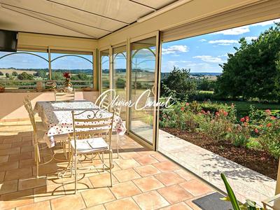 Maison - 137 m² - 6 pièces