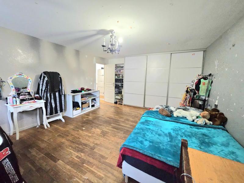 Maison - 195 m² - 7 pièces