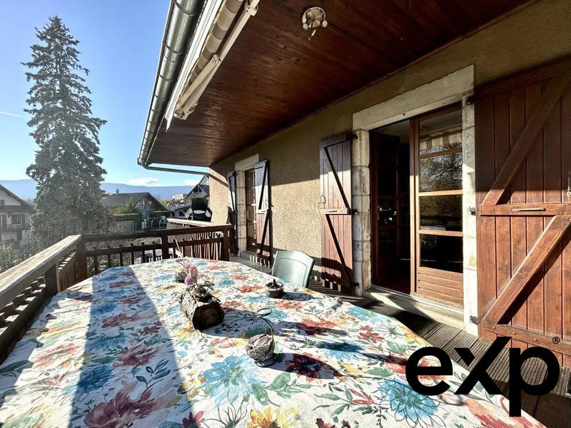 Maison - 204 m² - 6 pièces