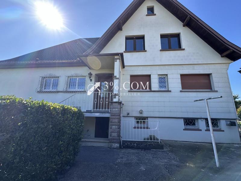 Maison - 200 m² - 8 pièces