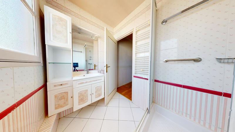 Maison - 92 m² - 4 pièces