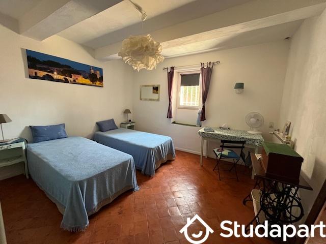 Chambre - 25 m² - 1 pièce