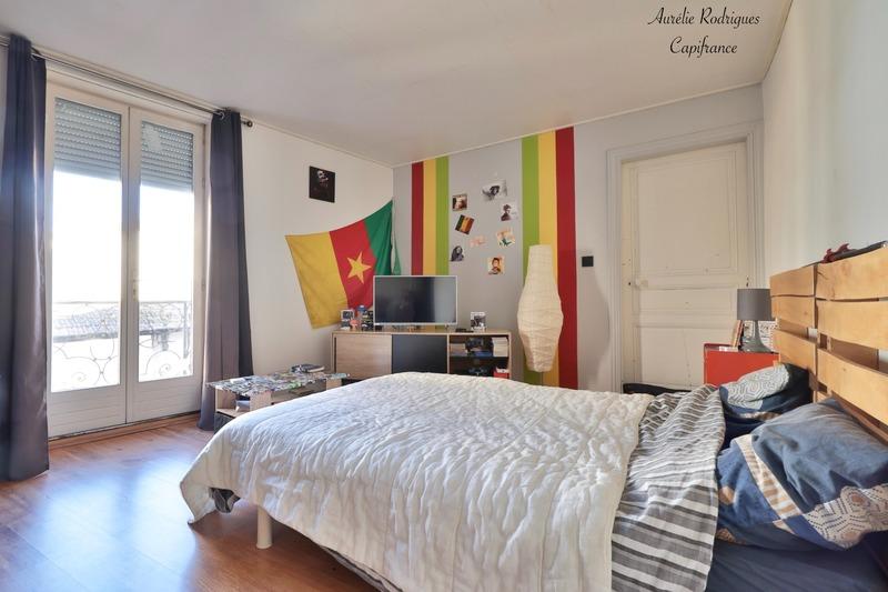 Maison - 216 m² - 6 pièces