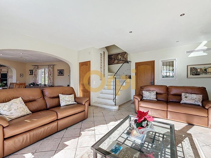 Maison - 140 m² - 4 pièces