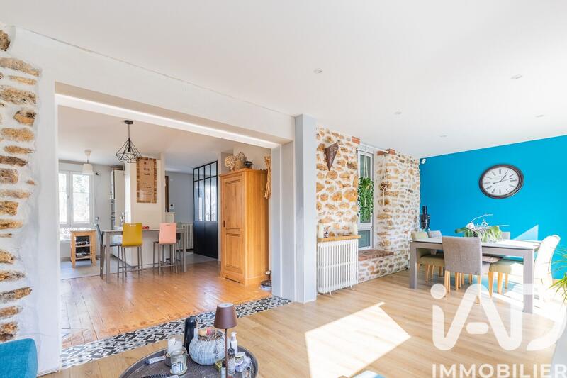 Maison - 104 m² - 6 pièces