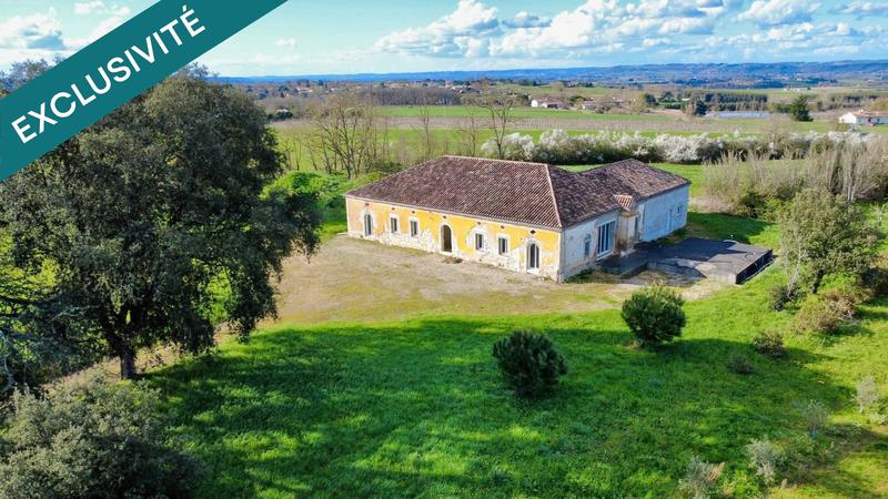 Maison - 360 m² - 8 pièces