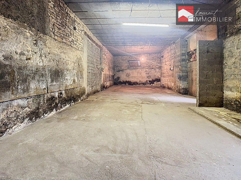 Maison - 210 m² - 10 pièces