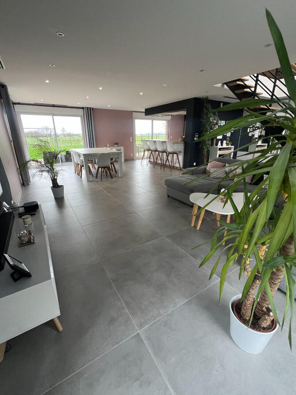 Maison - 202 m² - 6 pièces