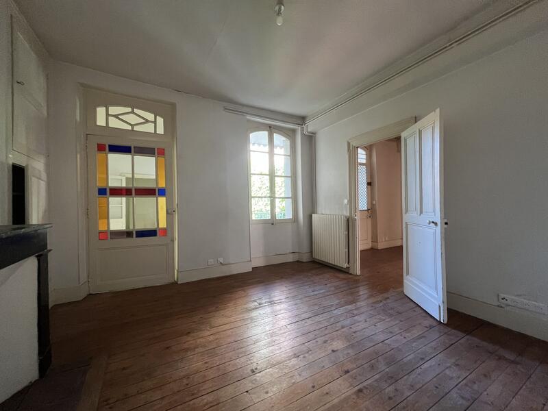 Appartement - 122 m² - 5 pièces