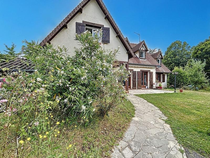 Maison - 162 m² - 7 pièces