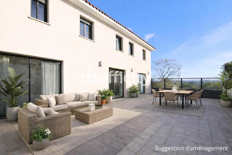 Maison - 125 m² - 5 pièces