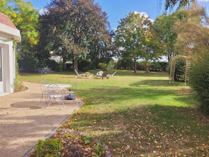 Maison traditionnelle - 200 m² - 7 pièces