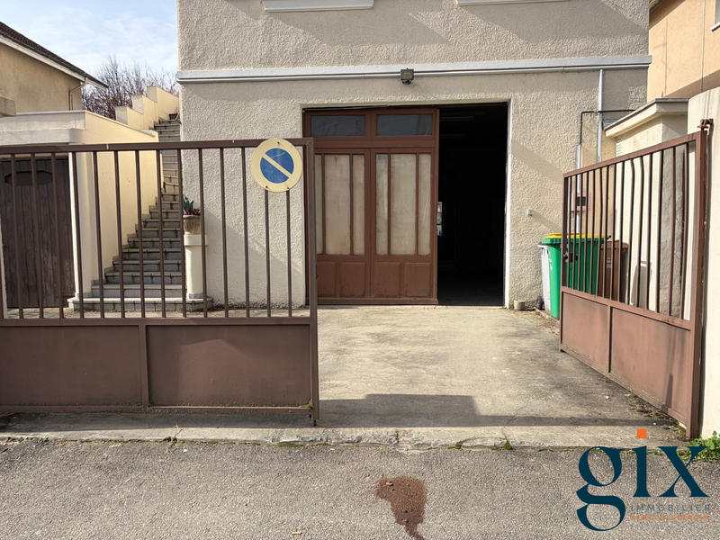 Local commercial - 148 m²