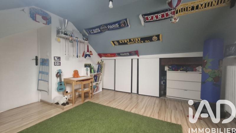 Maison - 93 m² - 4 pièces