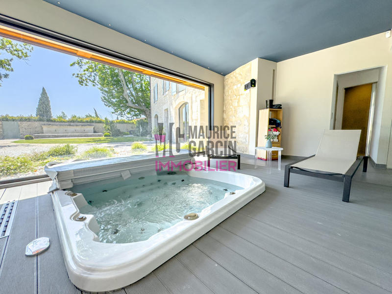 Maison - 468 m² - 7 pièces