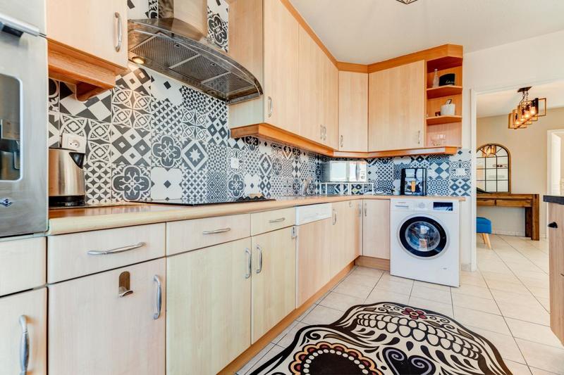 Appartement - 104 m² - 4 pièces