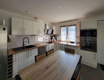 Maison - 81 m² - 4 pièces