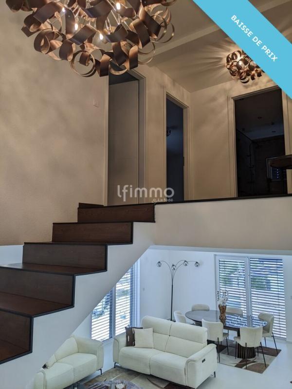 Maison - 165 m² - 5 pièces