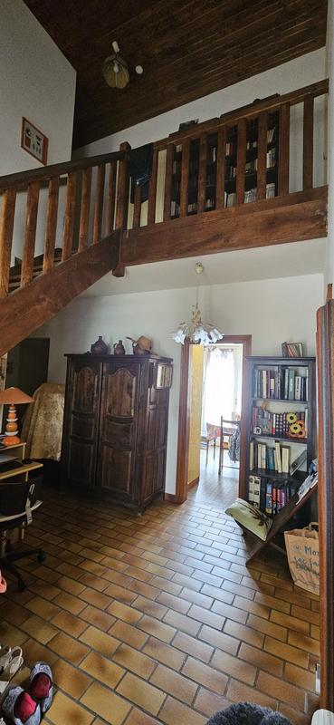 Maison - 140 m² - 5 pièces