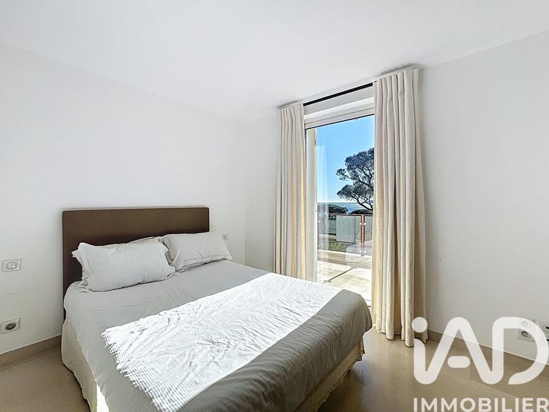 Maison - 295 m² - 7 pièces