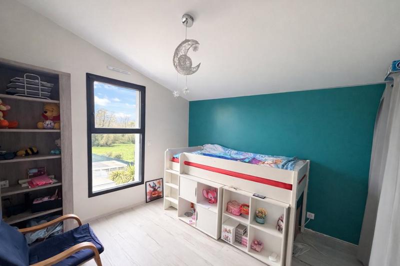 Maison - 174 m² - 8 pièces