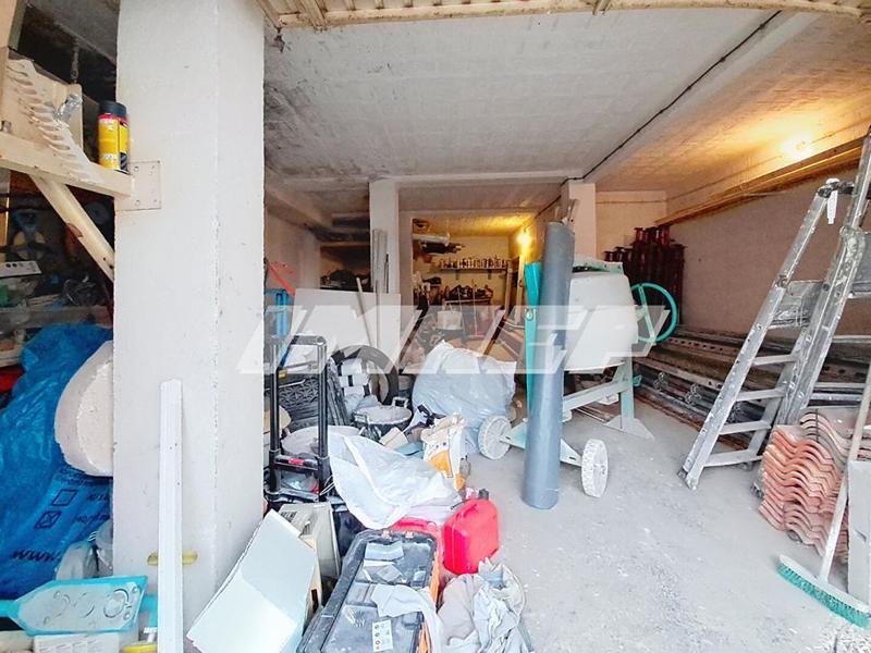 Parking / Garage - 50 m²