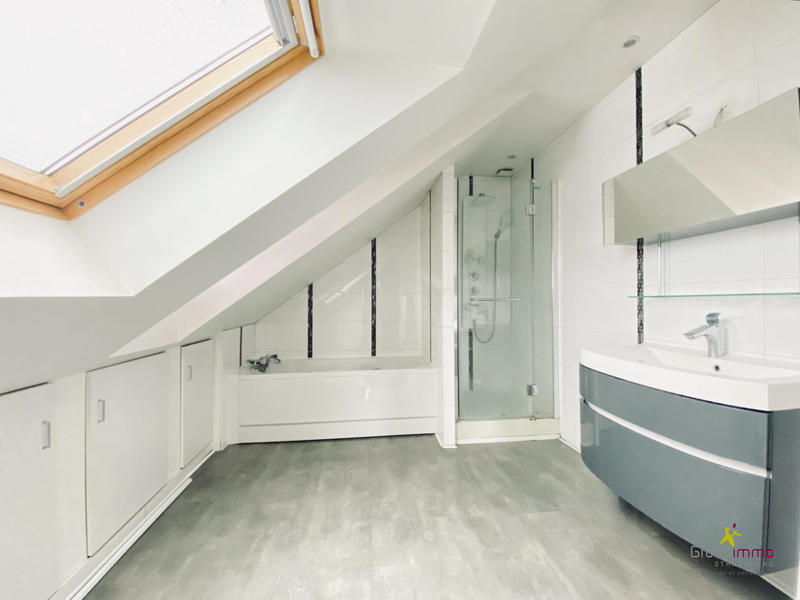 Appartement - 176 m² - 5 pièces