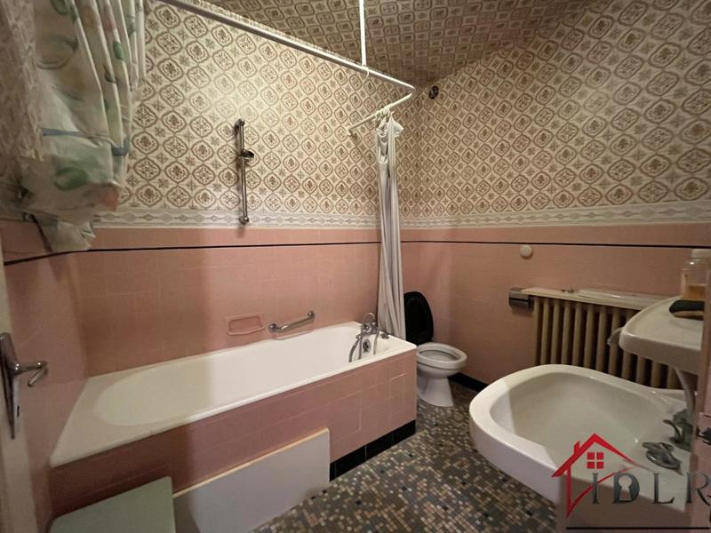 Maison - 166 m² - 6 pièces