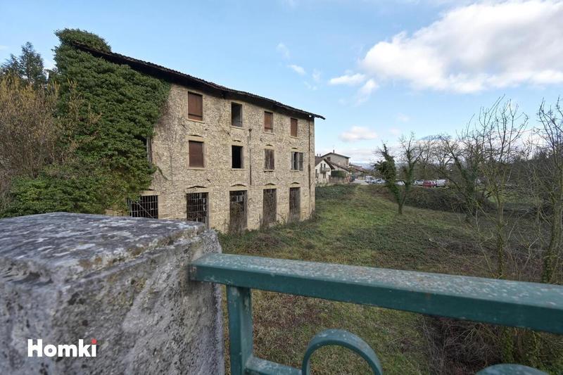 Divers - 742 m² - 30 pièces