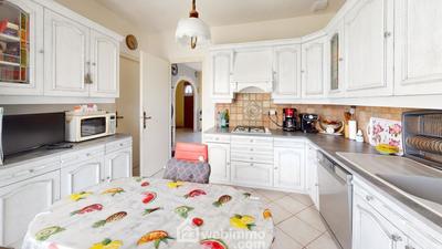 Maison - 105 m² - 6 pièces