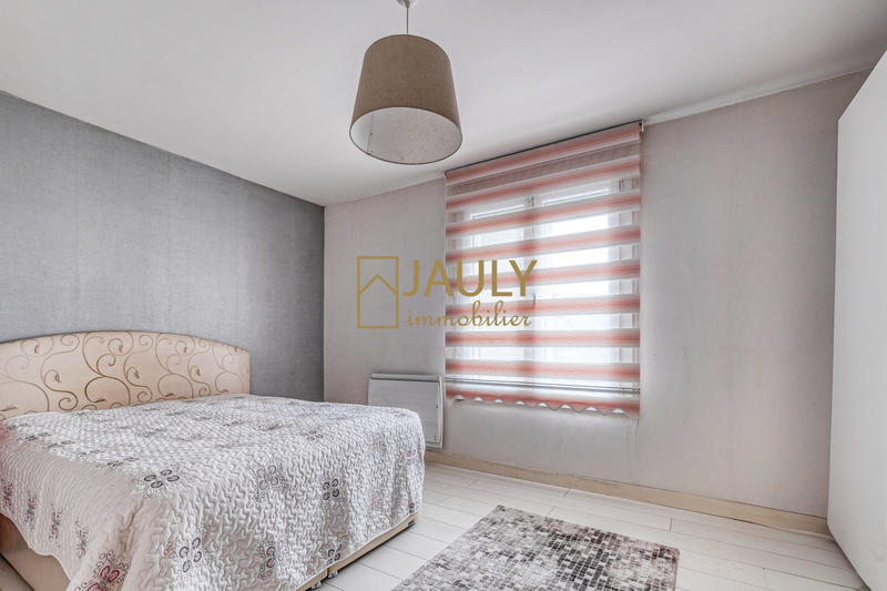 Maison - 340 m² - 10 pièces