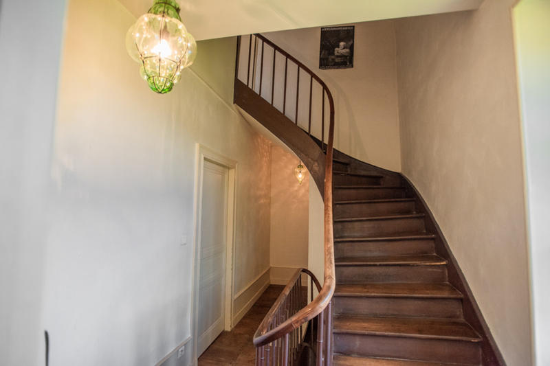 Maison - 300 m² - 9 pièces