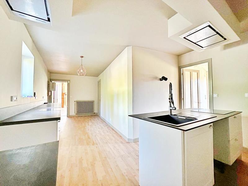 Château - 780 m² - 20 pièces