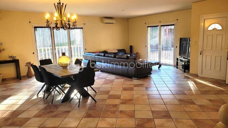 Villa - 183 m² - 6 pièces