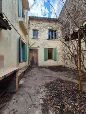 Maison - 162 m² - 8 pièces