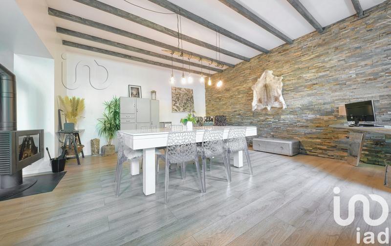 Maison - 315 m² - 10 pièces