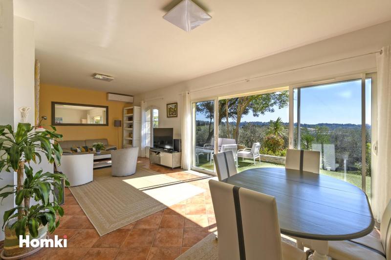 Maison - 180 m² - 6 pièces