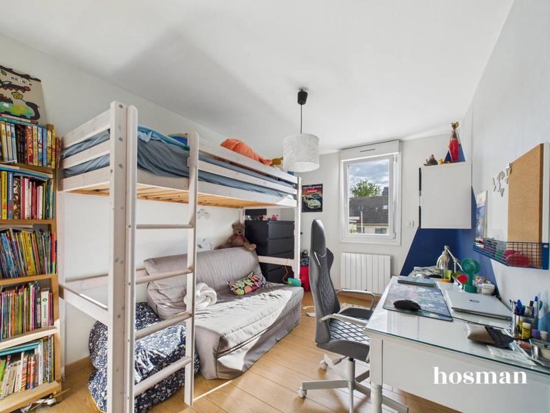 Maison - 137 m² - 5 pièces