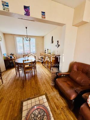 Maison - 80 m² - 4 pièces