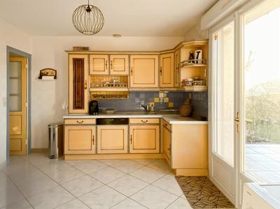 Maison - 149 m² - 8 pièces