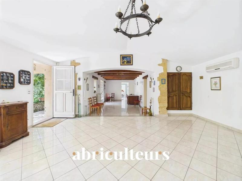 Maison - 155 m² - 6 pièces