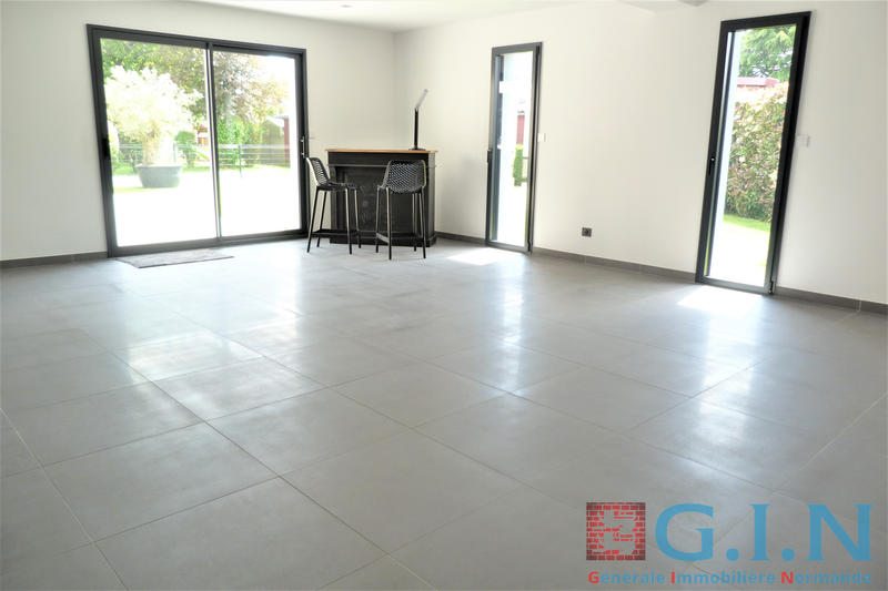 Maison - 201 m² - 9 pièces