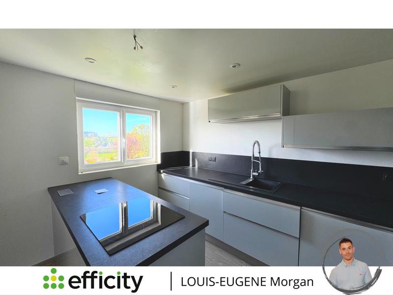 Maison - 181 m² - 9 pièces