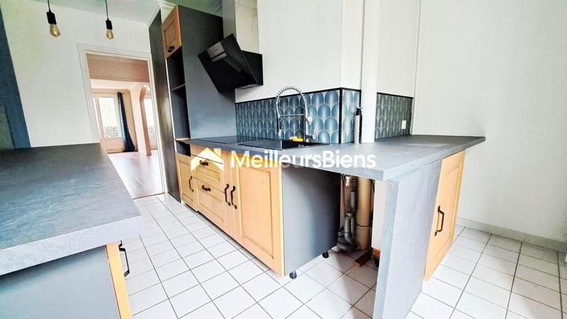 Appartement - 95 m² - 5 pièces