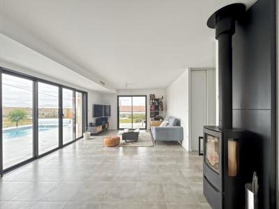 Maison - 132 m² - 5 pièces
